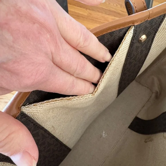 Michael Kors Eva Large Jet Set Girls Tote Bag~Matching Wallet~Beautiful - Picture 8 of 14